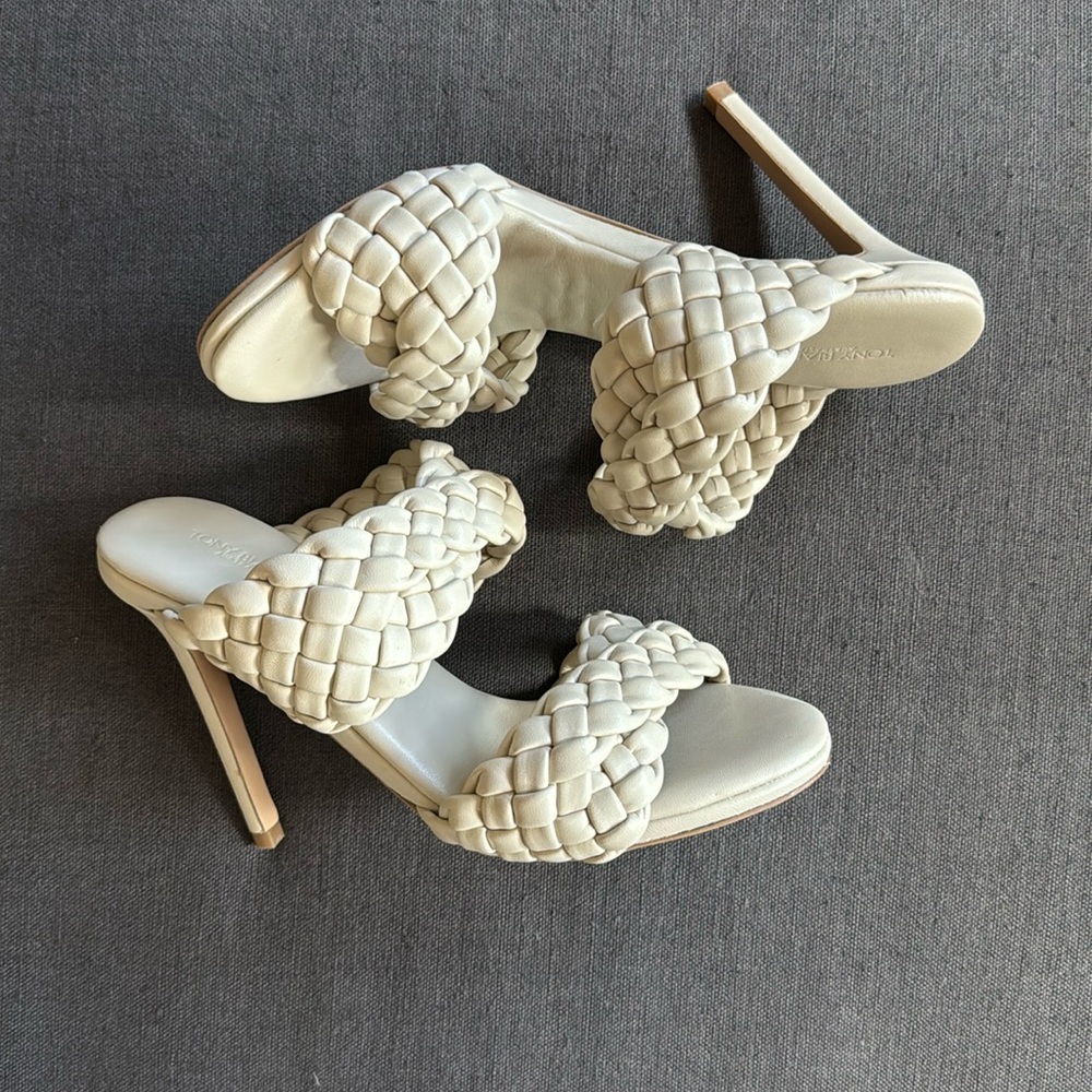 Tony Blanco woven heeled sandals | Size 7